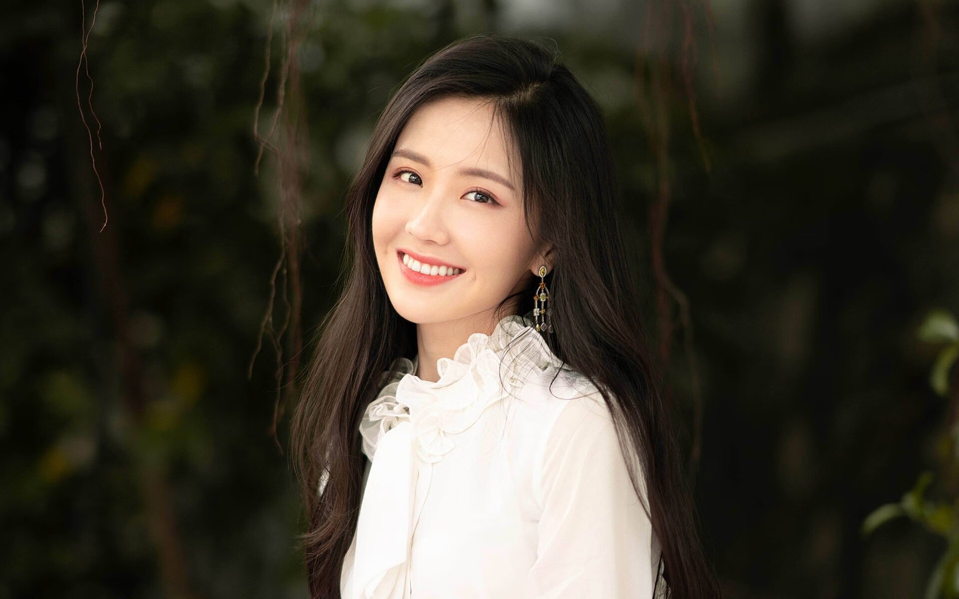 kaiyun开云·官方网站-弗兰：他以高强度的防守和快速的反击能力为全黑队的进攻创造空间